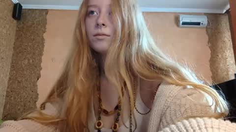 Snapshot of gertrudisturbe chatting on 04/10/26, 04:39 Kate online show from 04/10/26, 04:39