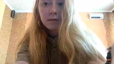 Snapshot of gertrudisturbe chatting on 05/02/26, 11:10 Kate online show from 05/02/26, 11:10