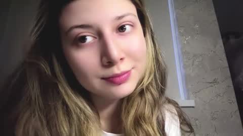 Snapshot of gertudewinfough chatting on 12/02/25, 01:17 Diana online show from 12/02/25, 01:17