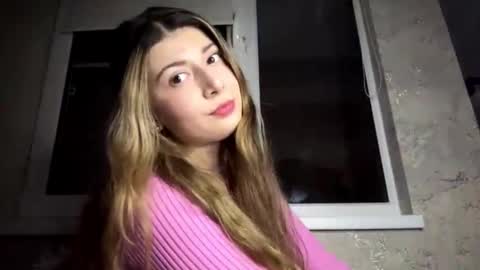 Snapshot of gertudewinfough chatting on 12/05/25, 04:14 Diana online show from 12/05/25, 04:14