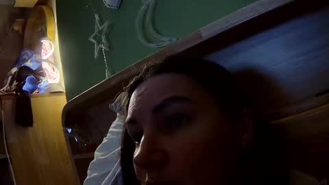 Anna online show from 03/01/25, 08:31