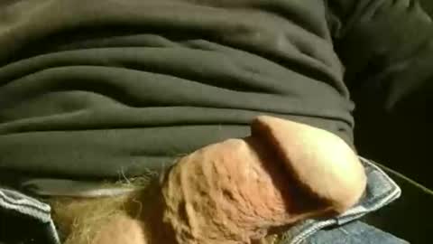 Snapshot of gettingstiff chatting on 11/12/25, 04:40 gettingstiff online show from 11/12/25, 04:40