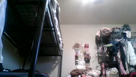 gezuz42069 online show from 01/05/25, 11:44