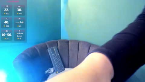 Danna Astrom online show from 11/06/25, 12:11