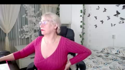 Snapshot of ghertrudequeen chatting on 04/28/26, 03:44 Ghertrudequeen online show from 04/28/26, 03:44