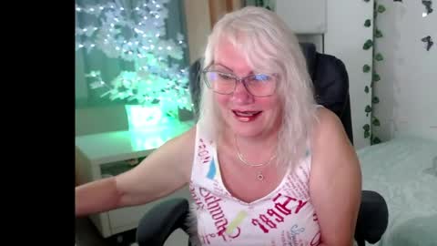 Snapshot of ghertrudequeen chatting on 06/05/26, 04:19 Ghertrudequeen online show from 06/05/26, 04:19