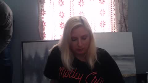 696969 online show from 10/02/25, 06:04