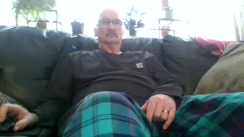 ghost2534 online show from 11/26/25, 02:18