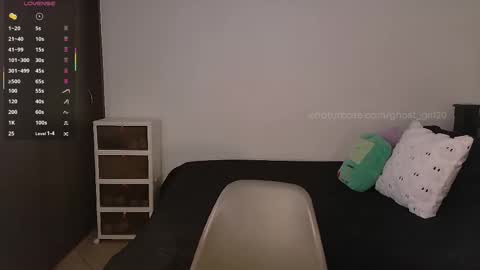 Im Jenn Next stream Monday - start -5 GMT online show from 10/13/25, 09:48