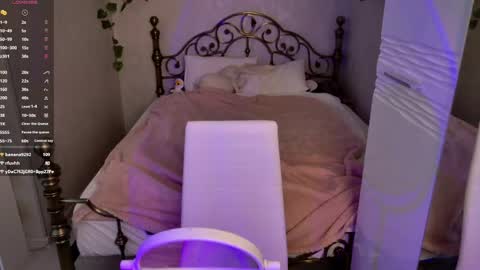 violeta online show from 04/18/26, 07:56