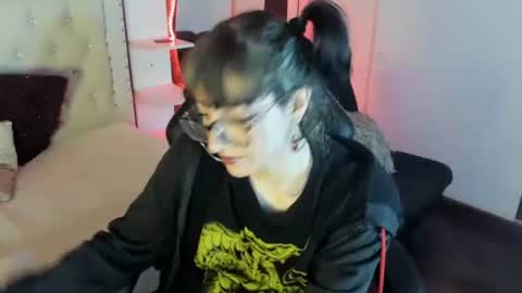 Allison  online show from 02/08/25, 04:14