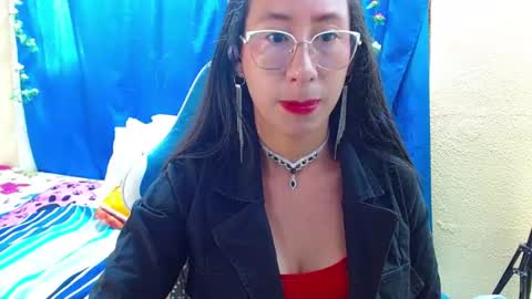 Snapshot of gia_leinn chatting on 06/16/26, 04:20 Gia online show from 06/16/26, 04:20