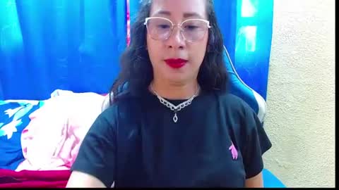 Snapshot of gia_leinn chatting on 07/14/26, 02:45 Gia online show from 07/14/26, 02:45