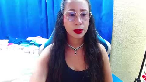 Snapshot of gia_leinn chatting on 07/18/26, 06:23 Gia online show from 07/18/26, 06:23