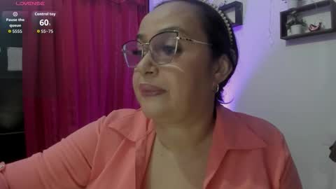 nahomi online show from 11/06/25, 10:10