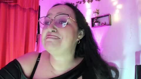 nahomi online show from 11/24/25, 10:53