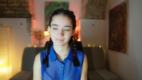Gia Paige18 online show from 03/05/25, 08:00