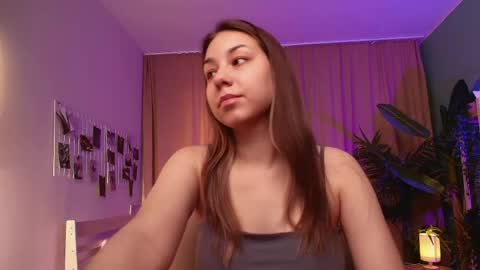 gia_skova online show from 05/13/26, 07:39
