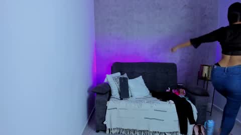 Gia online show from 09/11/25, 05:46