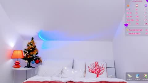 Snapshot of giacale chatting on 01/12/25, 12:07 Gia online show from 01/12/25, 12:07