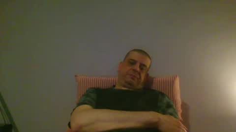 Snapshot of giaco1982 chatting on 04/30/26, 02:29 samuel online show from 04/30/26, 02:29