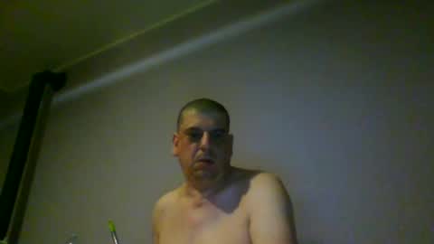 Snapshot of giaco1982 chatting on 06/14/26, 06:10 samuel online show from 06/14/26, 06:10