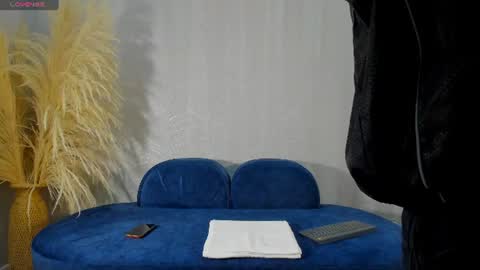 GIAN online show from 06/14/26, 02:08