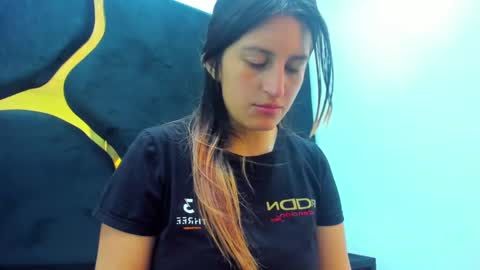 GiaRoussel online show from 02/25/25, 01:39