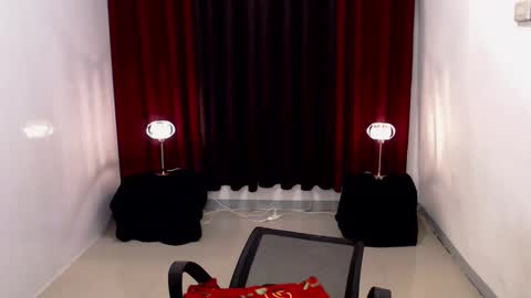 Gia X online show from 12/11/24, 10:14