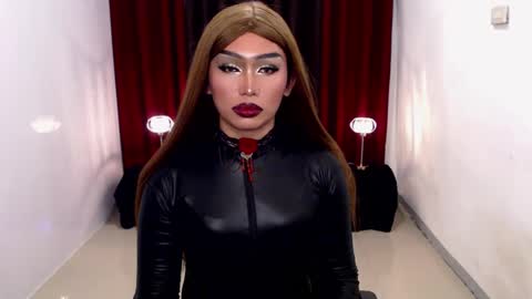 Gia X online show from 12/17/24, 06:45
