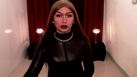 Gia X online show from 12/20/24, 07:44