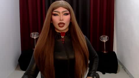 Gia X online show from 02/10/25, 06:31