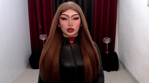 Gia X online show from 02/18/25, 05:09