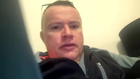 giddyup2222222 online show from 12/18/25, 10:32