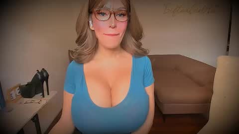 Snapshot of giftedgirl4u chatting on 05/01/26, 01:32 Ms. Abby - IF YOU DEMAND I DEMAND ASWELL- online show from 05/01/26, 01:32