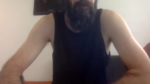 Snapshot of giggy81 chatting on 09/28/25, 11:59 iggy online show from 09/28/25, 11:59