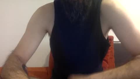 Snapshot of giggy81 chatting on 10/26/25, 07:36 iggy online show from 10/26/25, 07:36