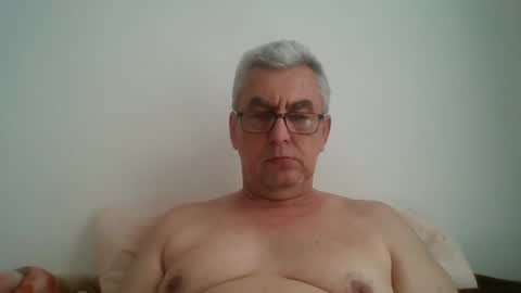 gigi1970 online show from 04/18/26, 12:42