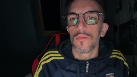 Gigi online show from 10/26/25, 04:29