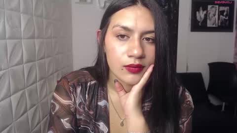Snapshot of gigi_gilt_ chatting on 02/25/25, 04:14 Gigi 3 online show from 02/25/25, 04:14