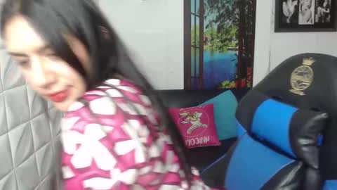 Snapshot of gigi_gilt_ chatting on 03/02/25, 06:59 Gigi 3 online show from 03/02/25, 06:59