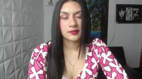 Snapshot of gigi_gilt_ chatting on 03/06/25, 03:13 Gigi 3 online show from 03/06/25, 03:13