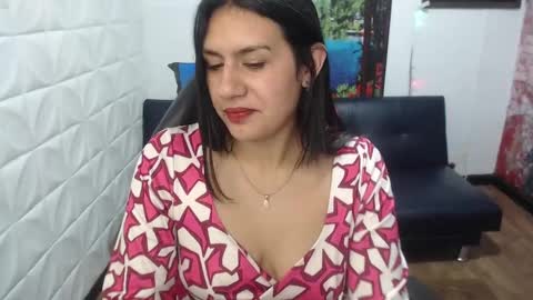 Snapshot of gigi_gilt_ chatting on 03/08/25, 09:28 Gigi 3 online show from 03/08/25, 09:28