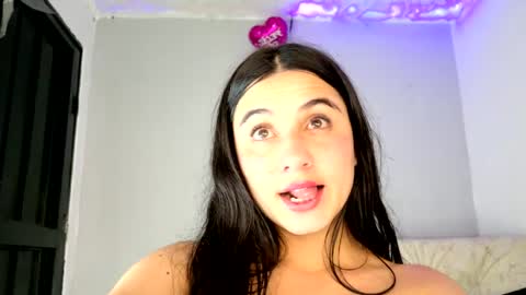 Gigi online show from 04/21/26, 01:42