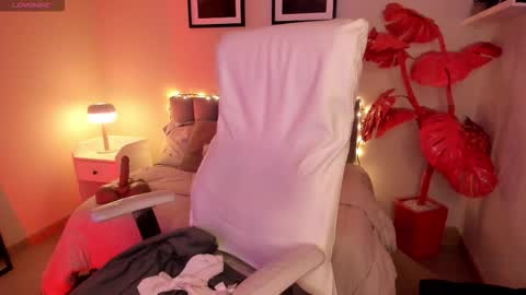 GIGI online show from 02/12/26, 07:14