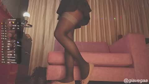 Gigi independet model P online show from 11/28/25, 06:43