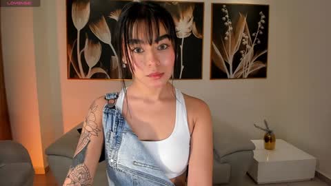 GIGI online show from 12/31/24, 11:42