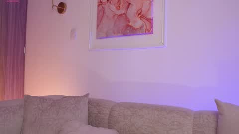 GIGI online show from 02/26/25, 02:48