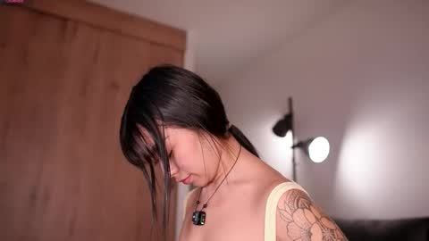 GIGI online show from 11/25/25, 10:37