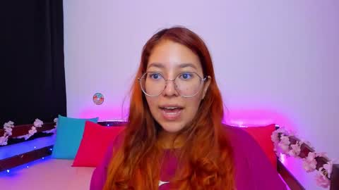 Snapshot of gigimooon chatting on 09/21/25, 11:17 gigimooon online show from 09/21/25, 11:17